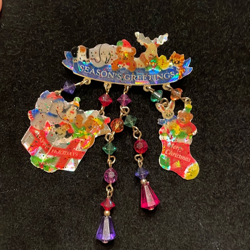 Vintage Christmas pin.